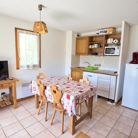 Au Pied Des Pistes Avec Grande Terrasse Et Parking - Fr-1-505-36 公寓