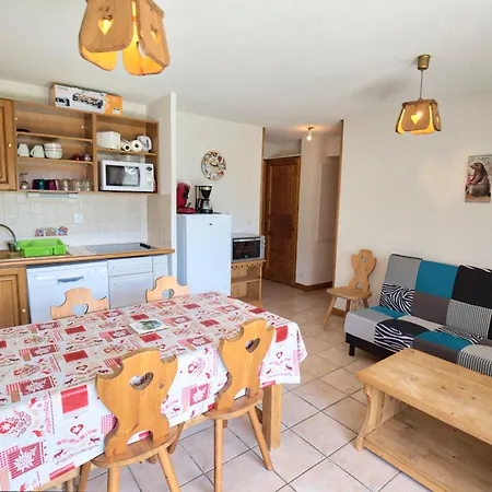 Au Pied Des Pistes Avec Grande Terrasse Et Parking - Fr-1-505-36